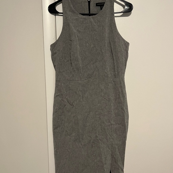 Banana Republic Dresses & Skirts - Banana Republic Gray Sleeveless Suiting Dress